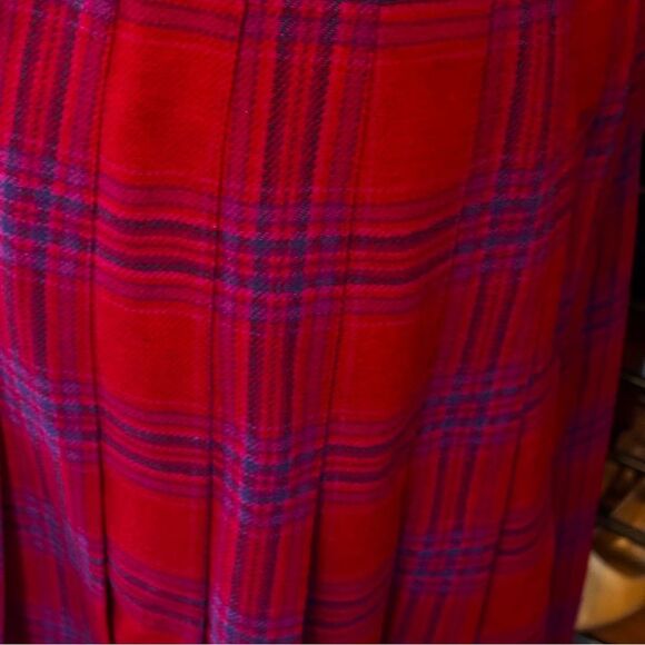 Pendleton Vintage Red, Blue and Purple Plaid Wool Pleated Skirt | EUC |Size 12 - Picture 8 of 8